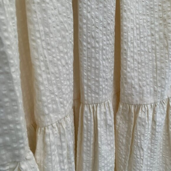 Classy cream and black scalloped dress - Picture 4 of 5